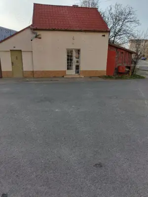 Vand-inchiriez casa,spatiu comercial, teren,doar impreuna;fara nici un vecin!