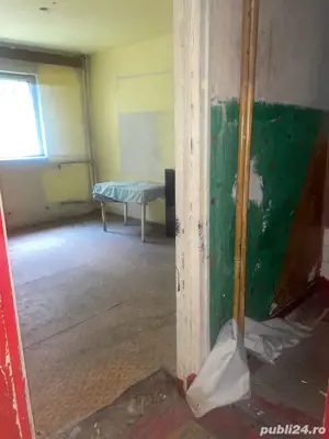 vand garsoniera lupeni