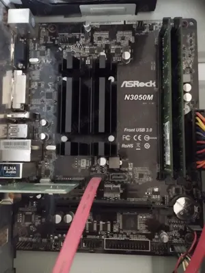 Kit placa de baza Asrock N3050M cu procesor integrat + memorie RAM 4GB