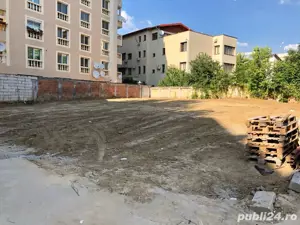 Teren de vanzare