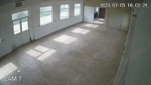 Hala Modernizată - Vânzare sau Închiriere   Zona Zanzibar - Piscina RGL, Filiași - imagine 4