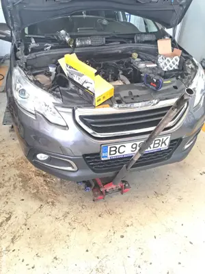 peugeot 2008, 1.6 bluehdi Euro6 - imagine 7