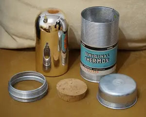 Termos original vechi RDG, exceptional, obiect rar de colectie - imagine 5