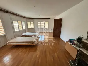 Vila unica, 520 utili, in inima judetului Caras-Severin - imagine 9