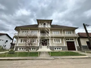 Vila unica, 520 utili, in inima judetului Caras-Severin