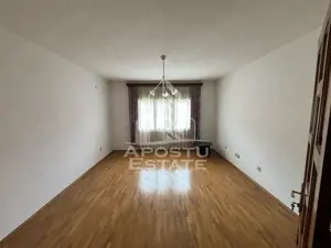 Vila unica, 520 utili, in inima judetului Caras-Severin - imagine 13