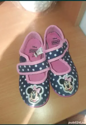 Incaltaminte interior copii