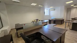 Spatiu Birouri - 180 mp! In Suceava! De Inchiriat! 0727817187 - imagine 3 Spatiu Birouri - 180 mp! In Suceava! De Inchiriat! 0727817187 - imagine 3