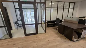 Spatiu Birouri - 180 mp! In Suceava! De Inchiriat! 0727817187 - imagine 8 Spatiu Birouri - 180 mp! In Suceava! De Inchiriat! 0727817187 - imagine 8