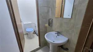 Spatiu Birouri - 180 mp! In Suceava! De Inchiriat! 0727817187 - imagine 15 Spatiu Birouri - 180 mp! In Suceava! De Inchiriat! 0727817187 - imagine 15