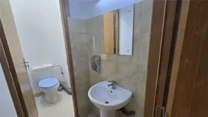 Spatiu Birouri - 180 mp! In Suceava! De Inchiriat! 0727817187 - imagine 16 Spatiu Birouri - 180 mp! In Suceava! De Inchiriat! 0727817187 - imagine 16