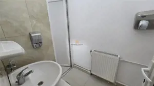 Spatiu Birouri - 180 mp! In Suceava! De Inchiriat! 0727817187 - imagine 14 Spatiu Birouri - 180 mp! In Suceava! De Inchiriat! 0727817187 - imagine 14