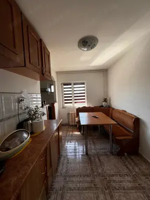 Vând apartament cu 3 camere - imagine 3