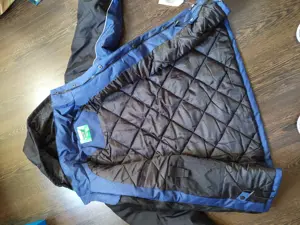 Geaca   Scurta noua, impermeabila  - imagine 3