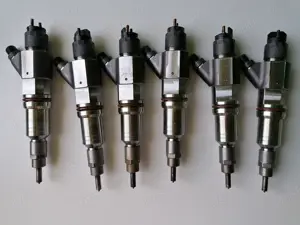 0445120157 504255185R 0986435564 Bosch Injector Iveco Stralis I II / Trakker II /New Holland /Case  - imagine 3