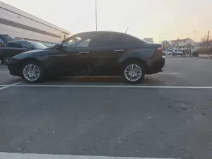 Vand Alfa Romeo 159, benzina,  an 2009 - imagine 6 Vand Alfa Romeo 159, benzina,  an 2009 - imagine 6