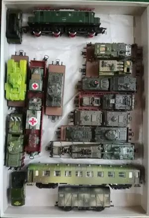 Colectie mare de trenulet electric H0 - imagine 2