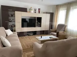 Casa cu 5 camere,P+M,170mp utili,630mp teren,Paulesti - imagine 2