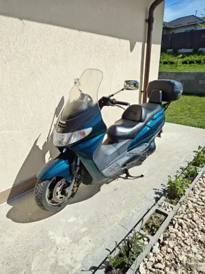 Motociclu L3e, Suzuki 250 Burgman - imagine 3 Motociclu L3e, Suzuki 250 Burgman - imagine 3