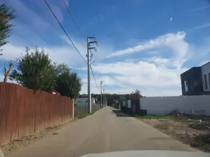 Teren cu utilitati pe strada,foarte aproape de padure, 29500 euro