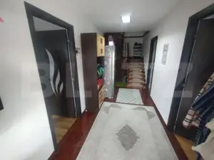 Casa 70 mp utili,700mp de teren,zona comunei Uriu - imagine 3