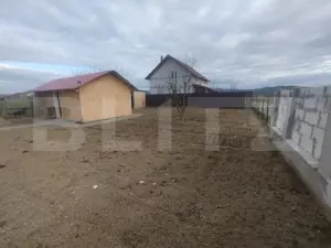 Casa 70 mp utili,700mp de teren,zona comunei Uriu - imagine 2