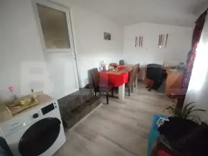 Casa 70 mp utili,700mp de teren,zona comunei Uriu - imagine 6