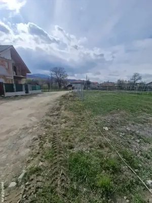 Teren intravilan de vânzare. Zona centrală  - imagine 5