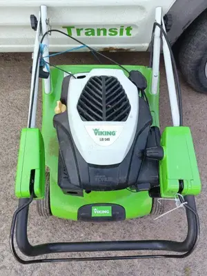 Închiriez scarificator gazon