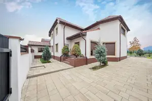 Structura Generoasa Zona Linistita - imagine 11