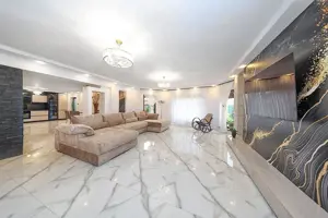 Structura Generoasa Zona Linistita - imagine 10