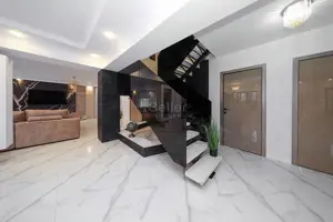 Structura Generoasa Zona Linistita - imagine 17