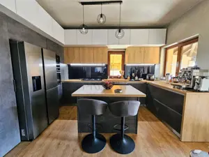 Casa Individuala - mobilata utilata - zona buna - 200 mp utili - teren 600 mp - panouri solare - imagine 5