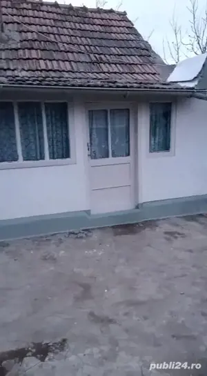 Casa batraneasca si teren de vanzare in  Puricani - imagine 4
