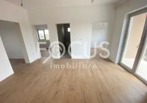 Apartament 3 camere Remetea Mare