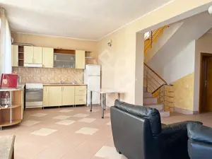 Vila de vanzare pe Malul Crisului, strada Facliei Oradea - imagine 3