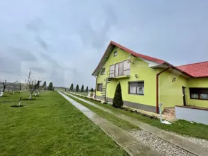 Casă individuală - Teren 9.300 mp - Finisată/Mobilată - Vadu Moldovei  - imagine 6