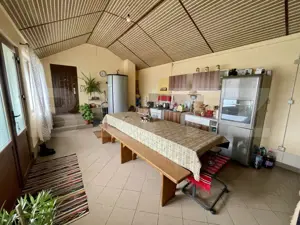 Casă individuală - Teren 9.300 mp - Finisată/Mobilată - Vadu Moldovei  - imagine 9