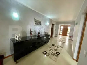 Casă individuală - Teren 9.300 mp - Finisată/Mobilată - Vadu Moldovei  - imagine 8