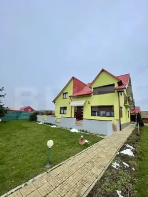 Casă individuală - Teren 9.300 mp - Finisată/Mobilată - Vadu Moldovei  - imagine 14