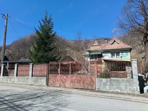 Casa de vanzare Muntele Baisorii