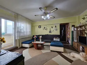 Apartament cu 5 camere ,Micalaca, zona 300