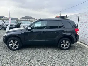 Suzuki Grand Vitara 1.9 DDiS X30 - imagine 6 Suzuki Grand Vitara 1.9 DDiS X30 - imagine 6