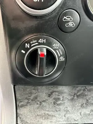 Suzuki Grand Vitara 1.9 DDiS X30 - imagine 19 Suzuki Grand Vitara 1.9 DDiS X30 - imagine 19