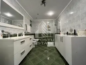 Casa la curte comuna zona Odobescu, doar 4 locatari, gradina proprie - imagine 12