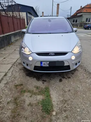 Ford smax
