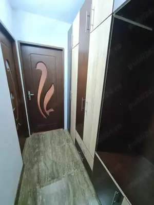 Închiriez garsonieră confort 1