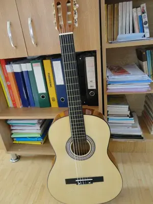 Chitara clasica originala, marca DELSON in stare perfecta - imagine 4