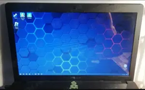 Laptop ASUS X552LAV cu Intel i3-4030U 1.9 GHz, Ram 8GB, SSD HDD 500GB