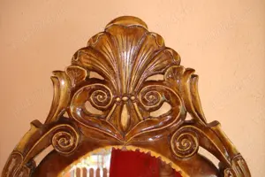 Oglinda rotunda cu rama sculptata din lemn - imagine 2